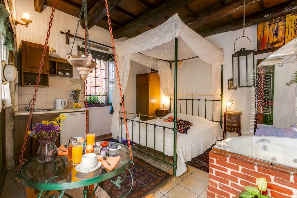 Ifigenia Traditional & Maisonettes * Chania (Crete)
